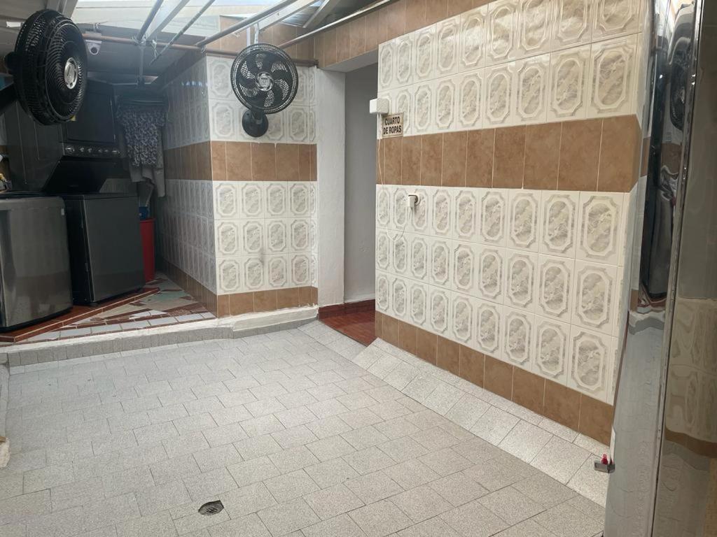 Hostal Internacional Богота Экстерьер фото